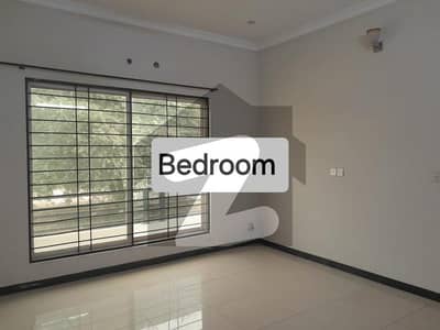 1 Kanal Neat And Clean Portion Available For Rent In B Block Near To Zoo Gate J7