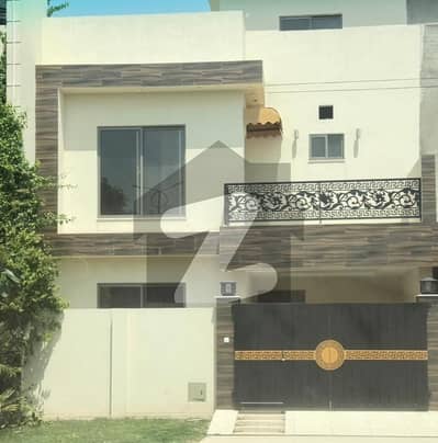 5M House for Rant Barand New Lahore Villa  Raiwaid Road