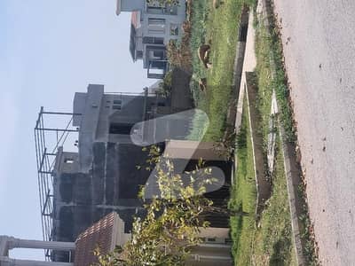 Bahria Hamlets Where Natural Beauty N Scenic Beauty Captures Your Eyes 10-Marla Plot Is For Sale.