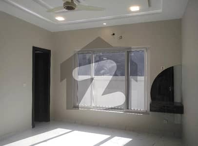 House Of 5 Marla In Bahria Town Phase 8 - Rafi Block For sale
