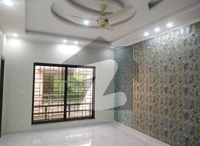 House Of 5 Marla Available For sale In Bahria Town Phase 8 - Ali Block