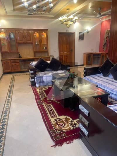DHA Phase 5 1 Kanal Upper Portion for Rent in a prime and peaceful family-friendly location. Spacious and well-maintained living space with comfortable layout and modern living environment.