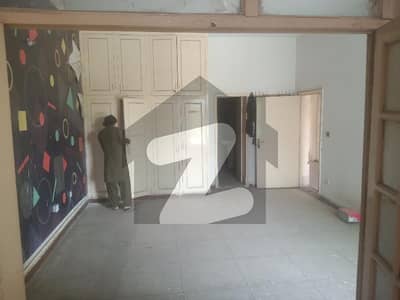1 Kanal Double Storey Old House Available For Family And Silent Office Only For One Year
