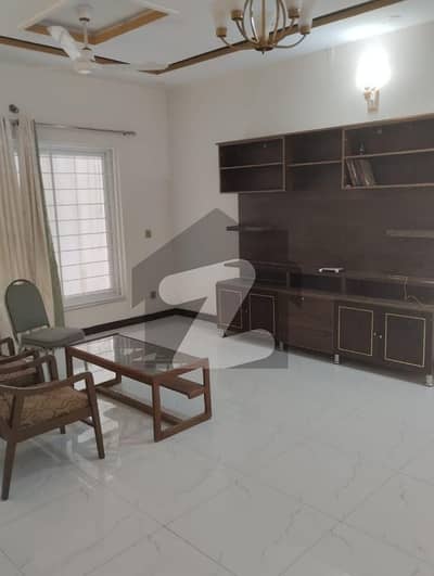 BEUTIFULL 14 MARLA OPEN BASEMENT PORTION FOR RENT