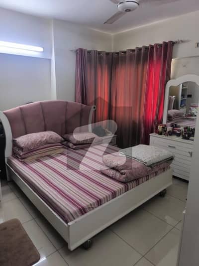 Flat available for Sale in High Rise Building at Phase 2 Flat available for Sale in High Rise Building at Phase 2
