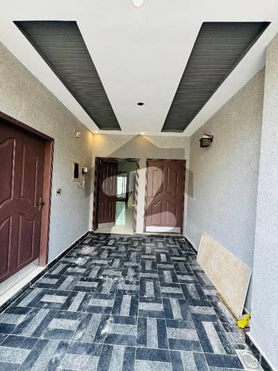 4 marly 2.5 story house for rent