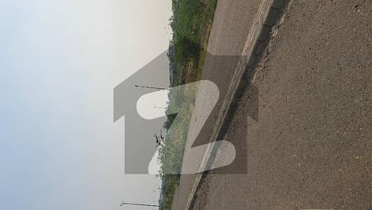 ڈی ایچ اے فیز 1 ۔ سیکٹر ای ڈی ایچ اے فیز 1,ڈی ایچ اے ڈیفینس,ملتان میں 1 کنال رہائشی پلاٹ 55.0 لاکھ میں برائے فروخت۔ ڈی ایچ اے فیز 1 ۔ سیکٹر ای ڈی ایچ اے فیز 1,ڈی ایچ اے ڈیفینس,ملتان میں 1 کنال رہائشی پلاٹ 55.0 لاکھ میں برائے فروخت۔