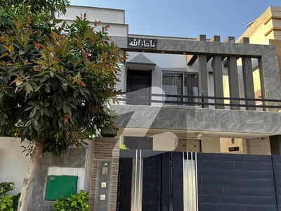 بحریہ ٹاؤن سیکٹر سی بحریہ ٹاؤن,لاہور میں 5 کمروں کا 11 مرلہ مکان 3.8 کروڑ میں برائے فروخت۔