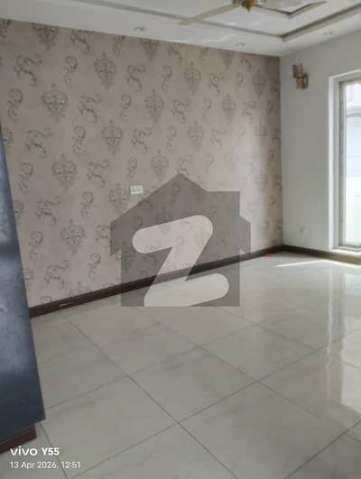 8MARLA FULL HOUSE WITH BASEMENT FOR RENT IN DHA 9Town