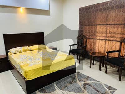 DHA Phase 5, 01 Kanal, Fully Furnished Bedroom For Rent. Original Pics Attached. ONLY FOR BOYS