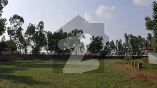 ڈی ایچ اے فیز 6 - بلاک این فیز 6,ڈیفنس (ڈی ایچ اے),لاہور میں 1 کنال رہائشی پلاٹ 5.8 کروڑ میں برائے فروخت۔