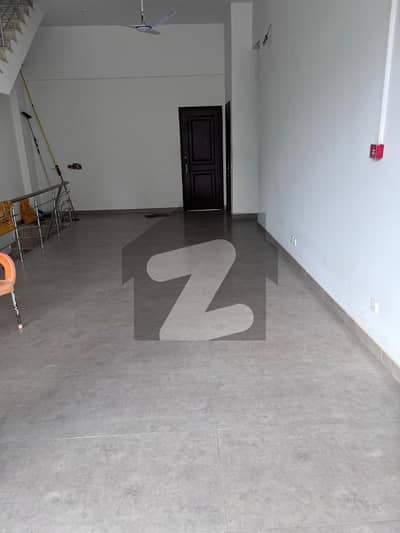 Prime Location Showroom Available For Rent