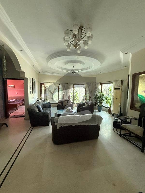 600 Yard Two Unit Bungalow For Sale 600 Yard Two Unit Bungalow For Sale