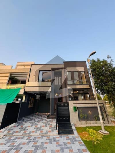 08 Marla Brand New Park Facing House for Sale in Bahria Orchard Phase 2 D Block