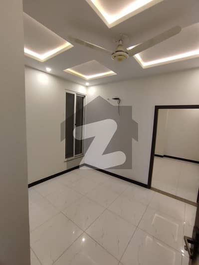 Top city one bedroom apartment for Rent Available brand