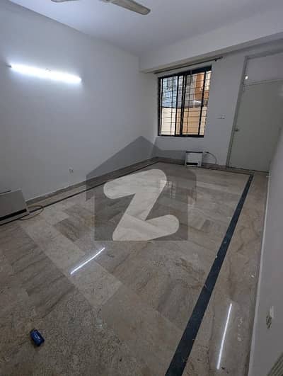 A Non-Corner Single Unit Liveable House For Sale In G-11