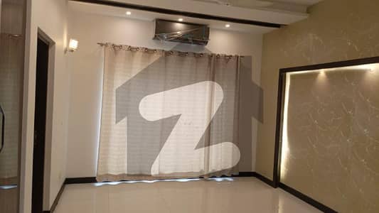 ڈی ایچ اے فیز 3 - بلاک ایکس فیز 3,ڈیفنس (ڈی ایچ اے),لاہور میں 5 کمروں کا 1 کنال مکان 3.1 لاکھ میں کرایہ پر دستیاب ہے۔ ڈی ایچ اے فیز 3 - بلاک ایکس فیز 3,ڈیفنس (ڈی ایچ اے),لاہور میں 5 کمروں کا 1 کنال مکان 3.1 لاکھ میں کرایہ پر دستیاب ہے۔