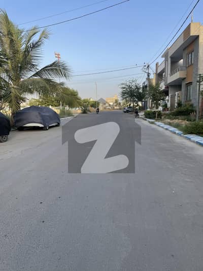 240 sqyd plot for Sale in Meerut Society