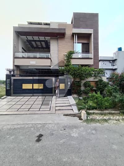 LDA Avenue Block K 10 Marla Modern House Available For Sale At Lucrative Price