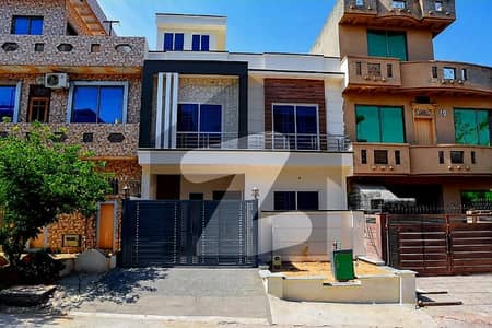 25x40 4 Marla Brand new House for Sale G-13/1