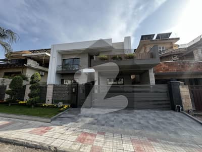 Hot Deal! 1 Kanal Luxury House | 5 Bed | Prime Location | DHA Phase 2
