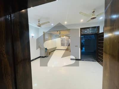 6 Marla Independent Flat Available On Rent In Faisal Town For Silent Office Or Bachelor