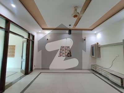 UPPER portion With All Facilities gas seperate  Electricity seperate