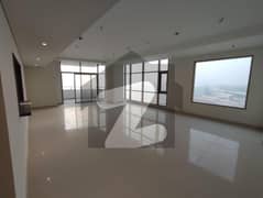 03-Beds Luxurious Apartment For Rent