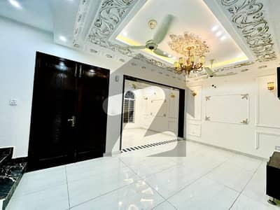 House In Central Park - Block A For rent