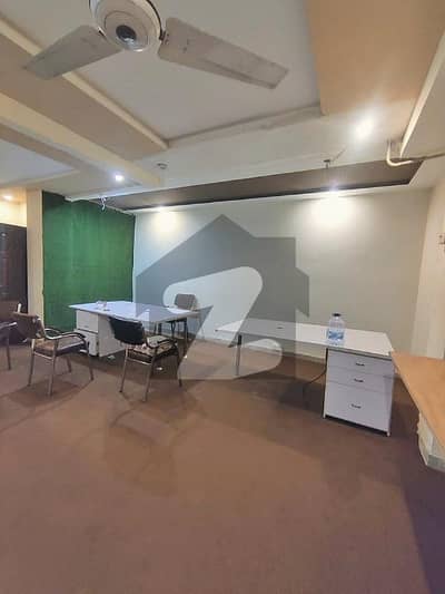 700 Square Feet Office For rent In The Perfect Location Of Johar Town