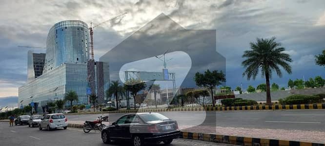 گلبرگ بزنس پارک گلبرگ,اسلام آباد میں 1 کنال کمرشل پلاٹ 35.0 کروڑ میں برائے فروخت۔