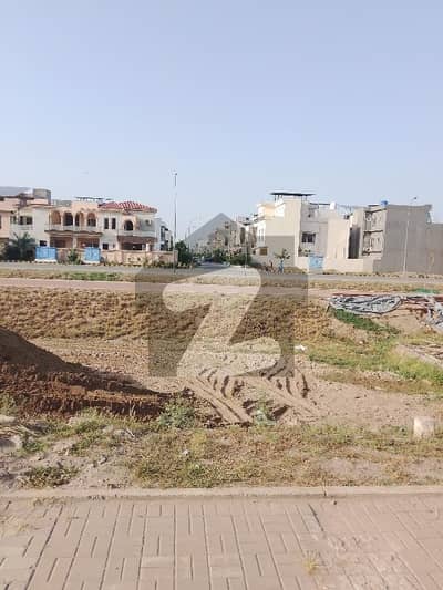 5 Marla Plot R1 Reasonable Price In Hot Location Near To Al Fateh McDonald'S
