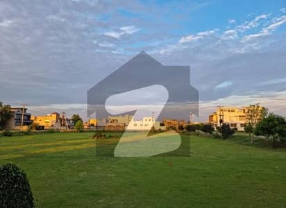 اے ڈبلیو ٹی فیز 2 اے ڈبلیو ٹی آرمی ویلفیئر ٹرسٹ,رائیونڈ روڈ,لاہور میں 1 کنال رہائشی پلاٹ 2.15 کروڑ میں برائے فروخت۔ اے ڈبلیو ٹی فیز 2 اے ڈبلیو ٹی آرمی ویلفیئر ٹرسٹ,رائیونڈ روڈ,لاہور میں 1 کنال رہائشی پلاٹ 2.15 کروڑ میں برائے فروخت۔