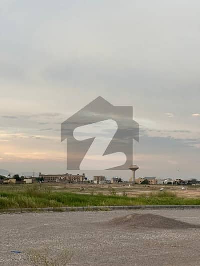 Prominently-Located Residential Plot Available In Kohistan Enclave For sale