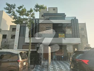 10 marla new main Boulevard back house