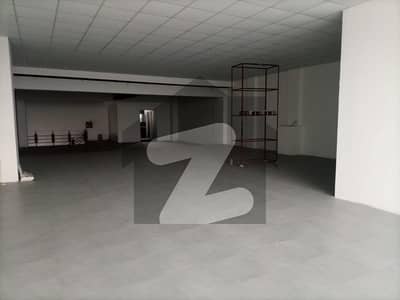 1 Kanal First Floor Hall For Rent