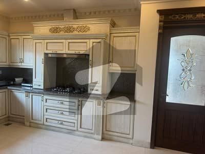 ڈی ایچ اے فیز 7 - بلاک یو فیز 7,ڈیفنس (ڈی ایچ اے),لاہور میں 3 کمروں کا 1 کنال زیریں پورشن 2.3 لاکھ میں کرایہ پر دستیاب ہے۔