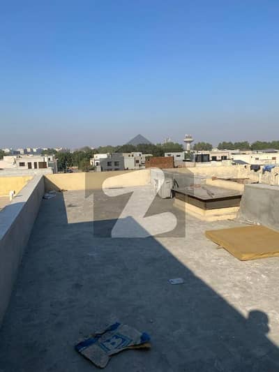Stunning Commercial Plaza