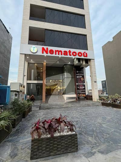 8 MARLA COMMERCIAL BUILDING FOR SALE DHA PHASE 8 BROADWAY (RENTAL INCOME 11,60,000)