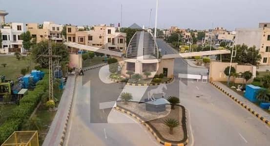 بحریہ نشیمن لاہور میں 5 مرلہ رہائشی پلاٹ 50.0 لاکھ میں برائے فروخت۔