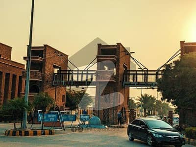 15 Marla Luxury Ready-To-Move House For Sale In Canal View Gujranwala Prime Location Near Mini Market