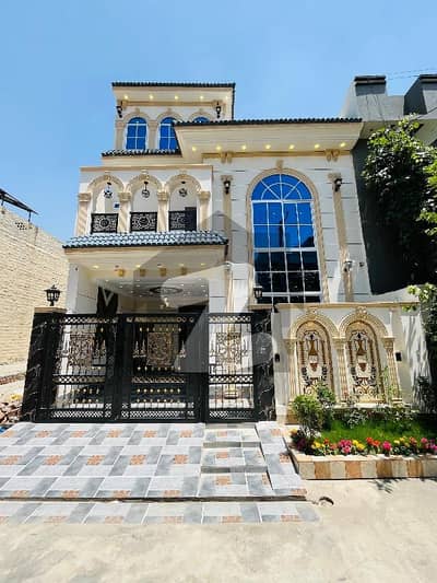 A On Excellent Location 5 Marla House Is Up For Grabs In GT Road