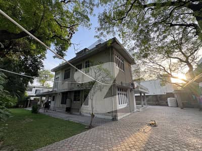 44 Marla Corner Old House For Sale Mall of Lahore Cantt Area
