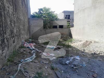 اتحاد ٹاؤن فیز ١ اتحاد ٹاؤن,رائیونڈ روڈ,لاہور میں 5 مرلہ رہائشی پلاٹ 1.6 کروڑ میں برائے فروخت۔