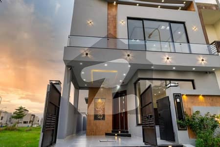 5 MARLA ELEGANT AND FULLY MAINTAINED SUPER HOT LOCATED BUNGALOW IS AVAILABLE IN THE BEST BLOCK OF DHA LAHORE.