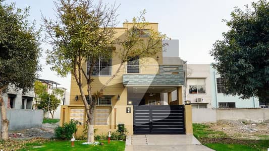 5 MARLA ELEGANT AND FULLY MAINTAINED SUPER HOT LOCATED BUNGALOW IS AVAILABLE IN THE BEST BLOCK OF DHA LAHORE.