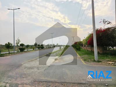 North Corner 10 Marla Plot || Prime Location of Zone 3 || 12 Meter Wide Road || Sector C3