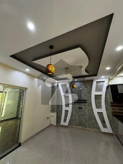 3 Bed DDL 125sq Yard Villa FOR SALE At ALI BLOCK All Amenities Nearby Including MOSQUE, General Store & Parks 3 Bed DDL 125sq Yard Villa FOR SALE At ALI BLOCK All Amenities Nearby Including MOSQUE, General Store & Parks