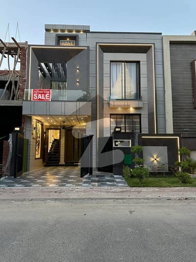 5 Marla Brand New Ultra Luxury Modern House For Rent In Jinnah block Bahria Town Lahore