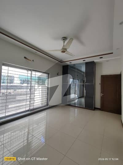 10 Marla House Available For Sale In Dha Phase 5 L Block